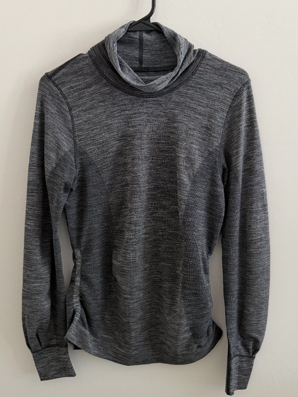 Lululemon Womens Grey Mock Neck Long Sleeve Athletic Training Top Shirt